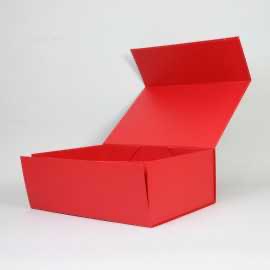 BOITE ROUGE 23.5X23.5X8.5 BOITE ROUGE 23.5X23.5X8.5